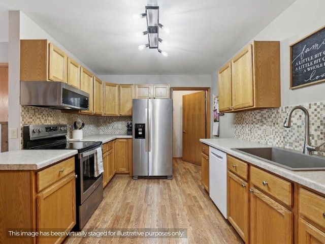 262 WHITE OAK AVENUE, Plover, WI 54467