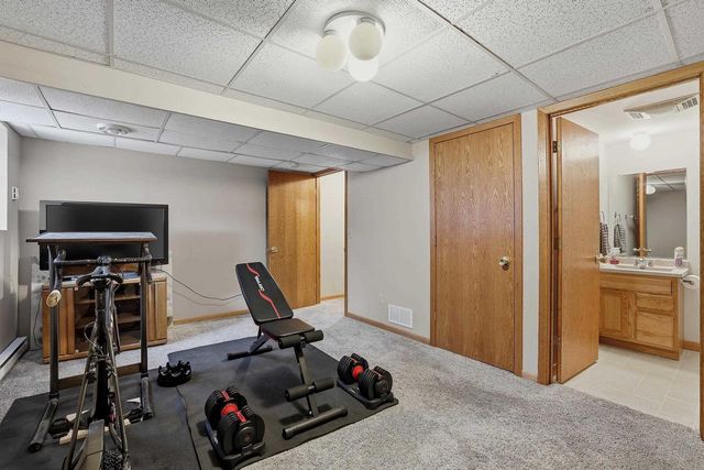 262 WHITE OAK AVENUE, Plover, WI 54467