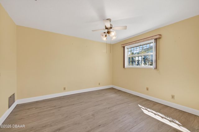 2300 Brian Avenue, South Daytona, FL 32119