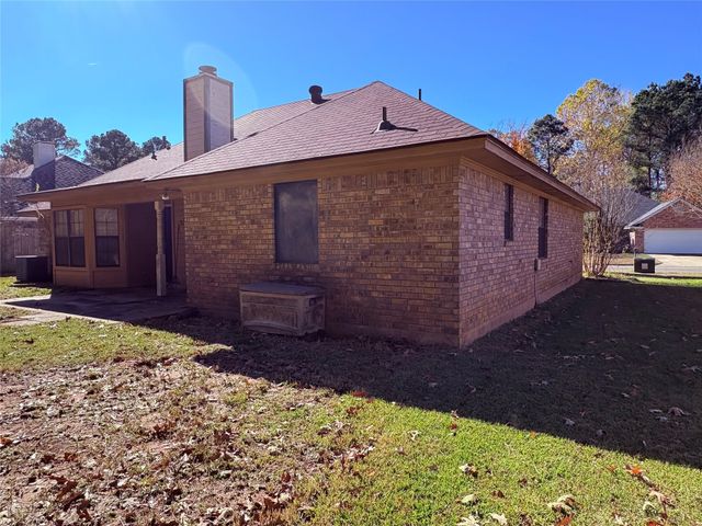 3816 Shadow Bend Drive, Haughton, LA 71037