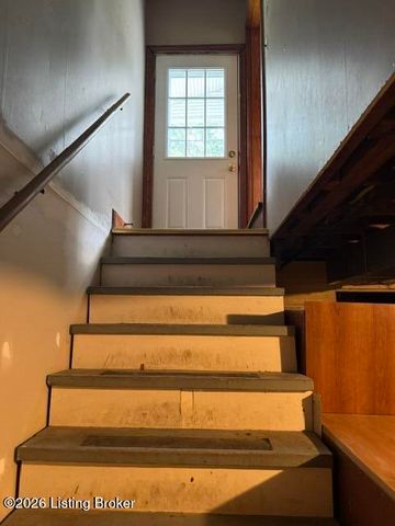 4609 Glen Rose Rd, Louisville, KY 40229