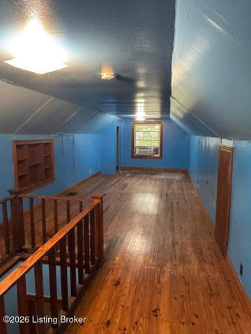 4609 Glen Rose Rd, Louisville, KY 40229