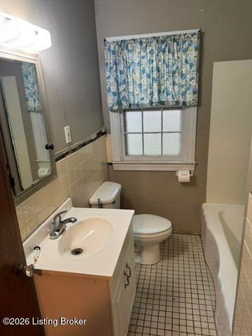 4609 Glen Rose Rd, Louisville, KY 40229