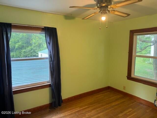 4609 Glen Rose Rd, Louisville, KY 40229