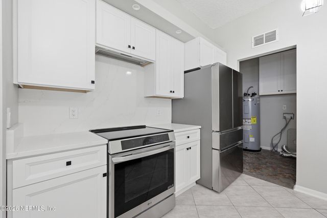 8912 SHINDLER CROSSING Drive, Jacksonville, FL 32222