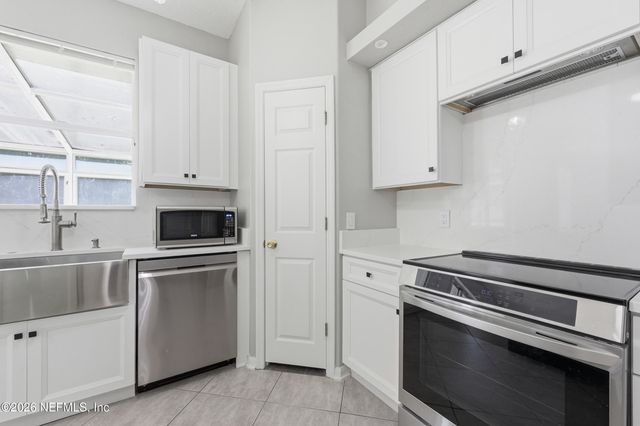 8912 SHINDLER CROSSING Drive, Jacksonville, FL 32222