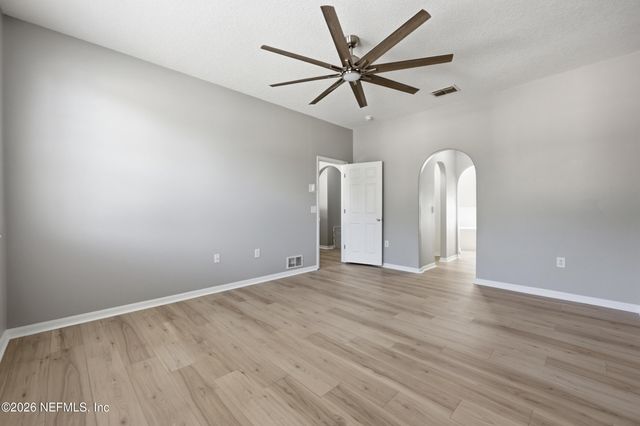 8912 SHINDLER CROSSING Drive, Jacksonville, FL 32222