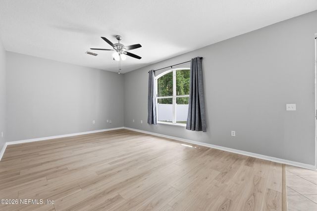 8912 SHINDLER CROSSING Drive, Jacksonville, FL 32222
