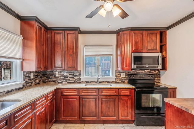 276 Dogwood Road W, Mastic Beach, NY 11951