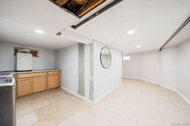 276 Dogwood Road W, Mastic Beach, NY 11951