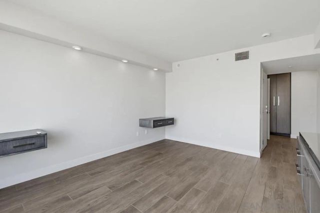 500 W Harbor 905, San Diego, CA 92101
