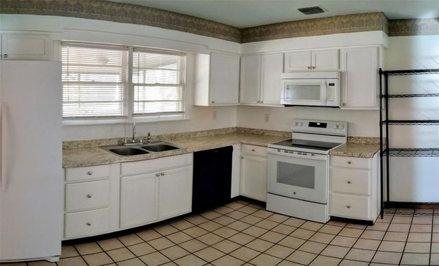 2076 S GRANDVIEW AVENUE, Sanford, FL 32771