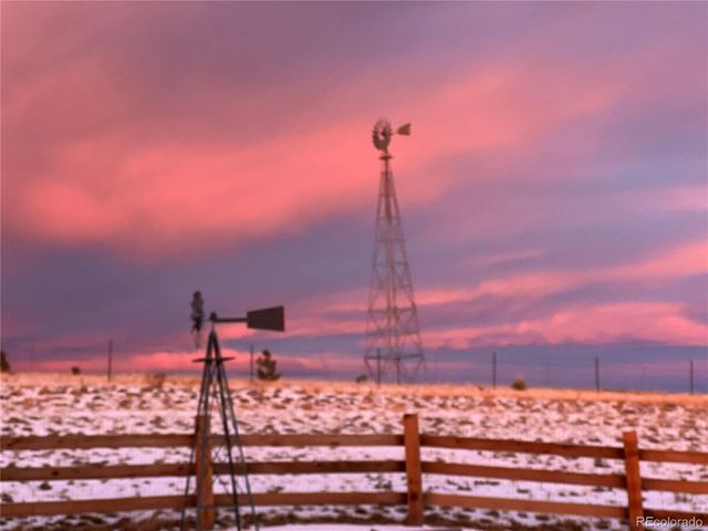 575 Howling Cir, Elizabeth, CO 80107