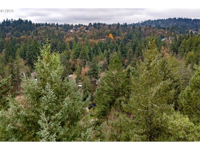 Sw LANCASTER Rd, Portland, OR 97219