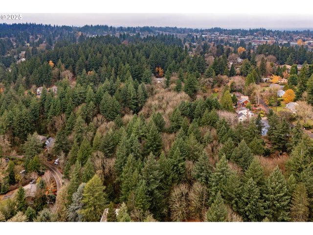 Sw LANCASTER Rd, Portland, OR 97219