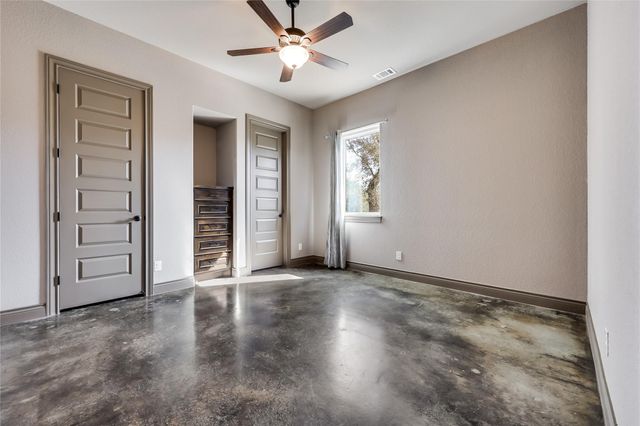 19129 Camelot Woods CV, Lago Vista, TX 78645