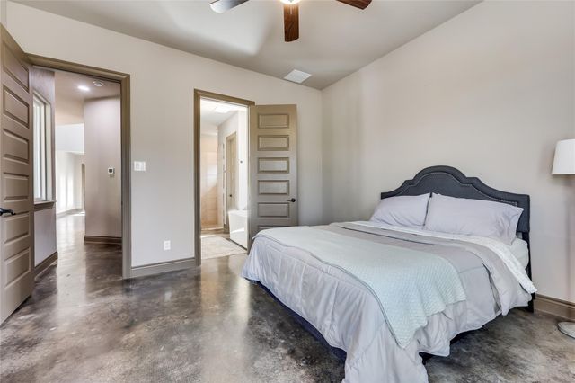 19129 Camelot Woods CV, Lago Vista, TX 78645