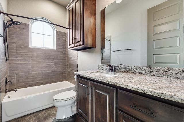 19129 Camelot Woods CV, Lago Vista, TX 78645