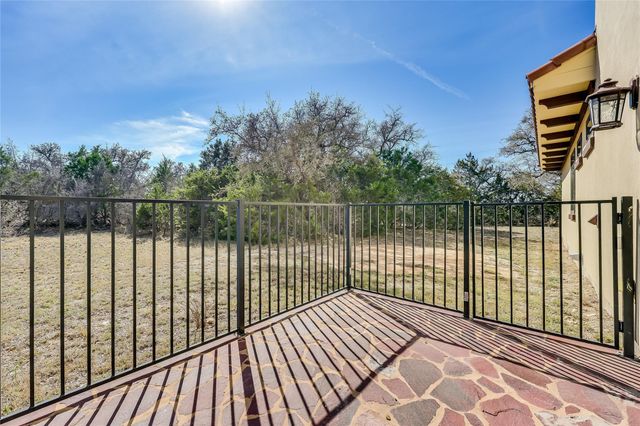 19129 Camelot Woods CV, Lago Vista, TX 78645