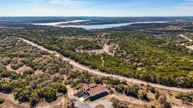 19129 Camelot Woods CV, Lago Vista, TX 78645