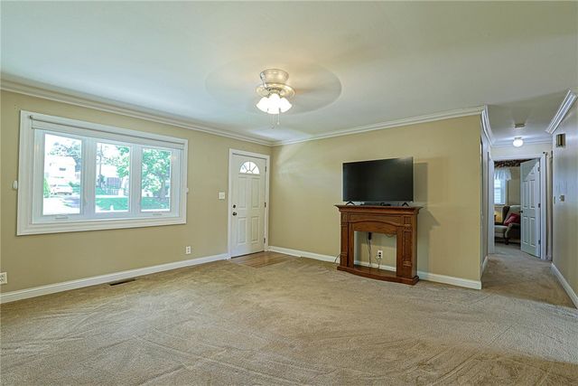 111 Stadia Drive, Franklin, OH 45005