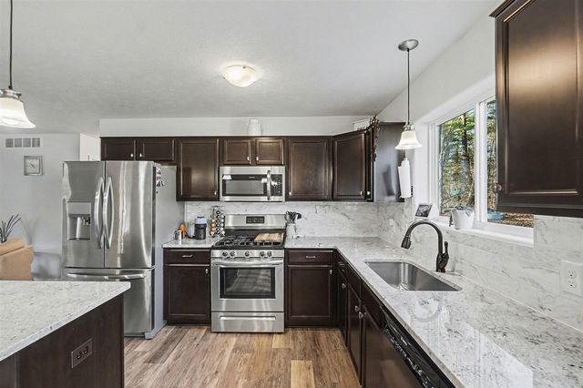 740 W River Hills Court, Newaygo, MI 49337