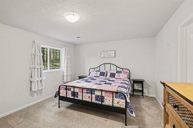 740 W River Hills Court, Newaygo, MI 49337