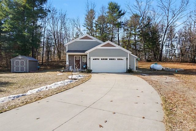 740 W River Hills Court, Newaygo, MI 49337