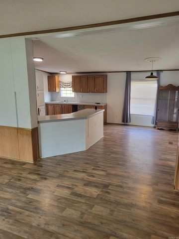 123 Deer Valley Dr., Searcy, AR 72143