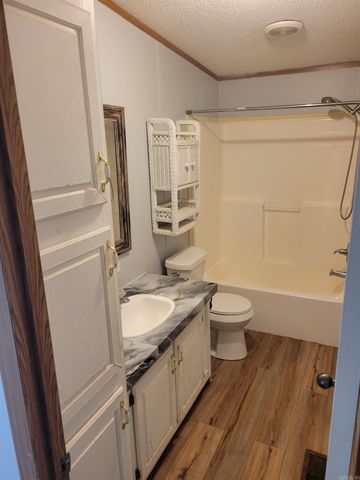 123 Deer Valley Dr., Searcy, AR 72143