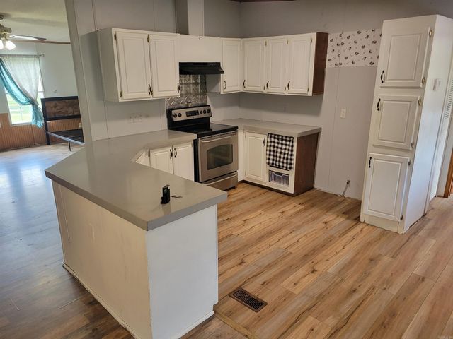 123 Deer Valley Dr., Searcy, AR 72143