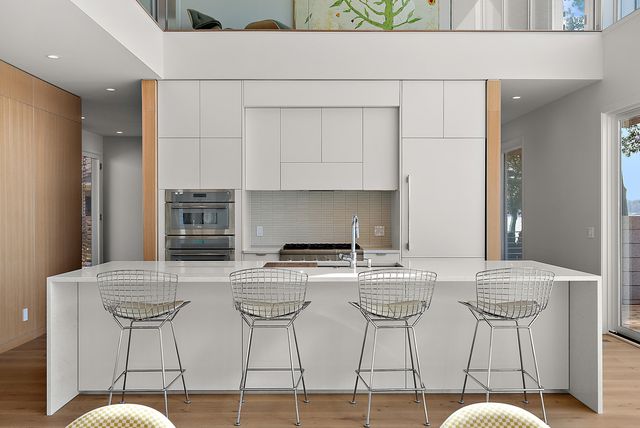 602 Lawn Avenue, Holland, MI 49424