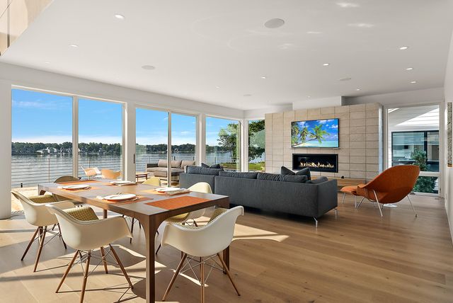 602 Lawn Avenue, Holland, MI 49424