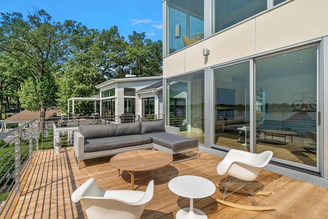 602 Lawn Avenue, Holland, MI 49424