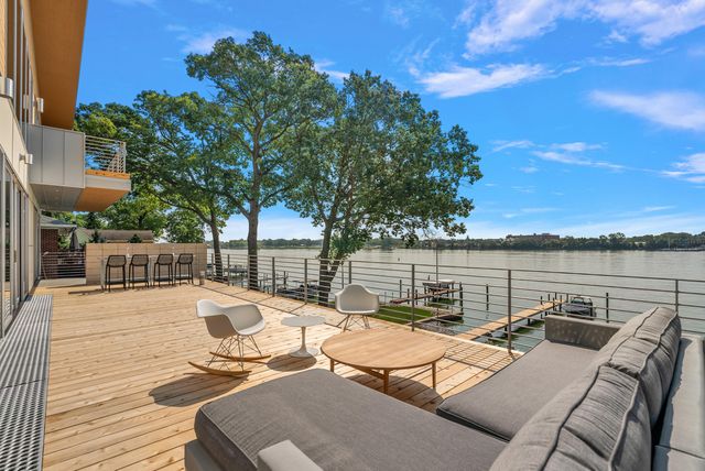 602 Lawn Avenue, Holland, MI 49424