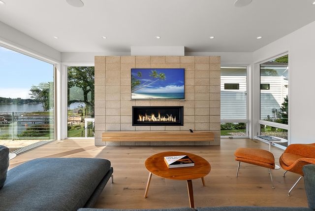 602 Lawn Avenue, Holland, MI 49424