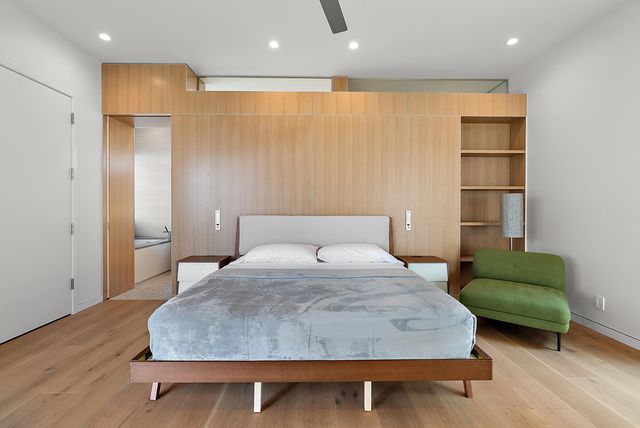 602 Lawn Avenue, Holland, MI 49424