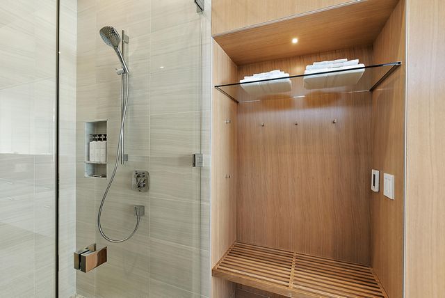 602 Lawn Avenue, Holland, MI 49424