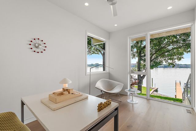 602 Lawn Avenue, Holland, MI 49424