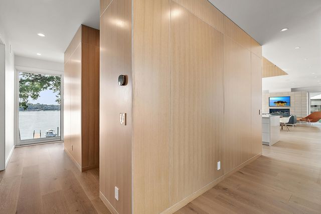 602 Lawn Avenue, Holland, MI 49424