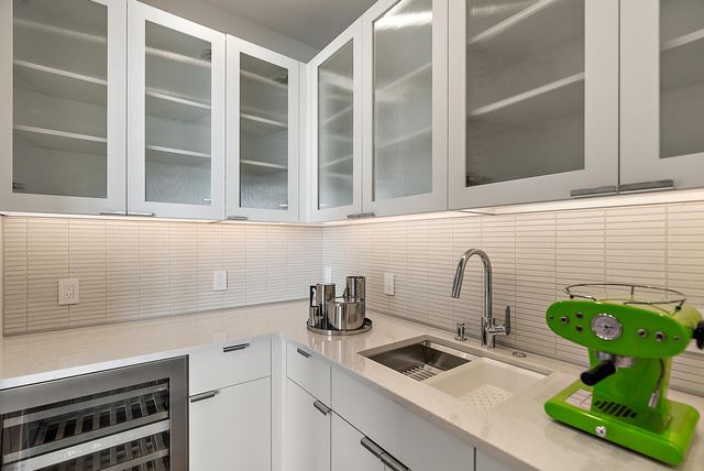 602 Lawn Avenue, Holland, MI 49424