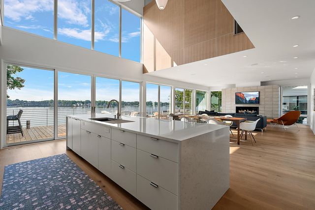 602 Lawn Avenue, Holland, MI 49424