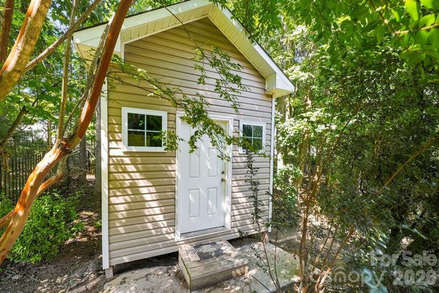 4852 Pepper Drive, Harrisburg, NC 28075