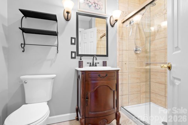 9145 Babbitt Way, Charlotte, NC 28216