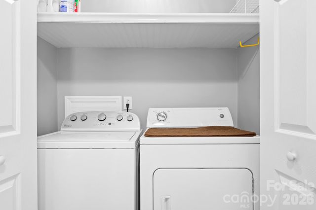 9145 Babbitt Way, Charlotte, NC 28216