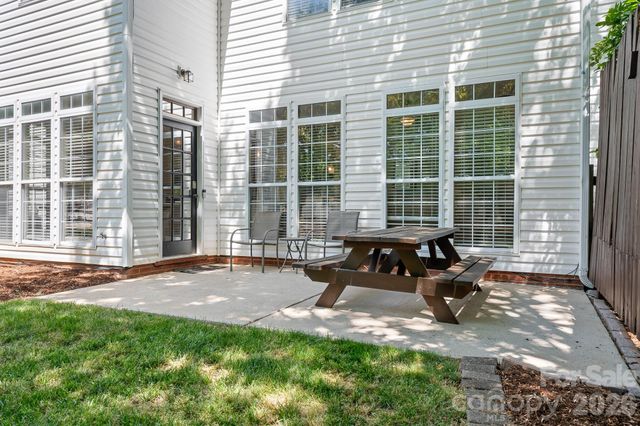 9145 Babbitt Way, Charlotte, NC 28216