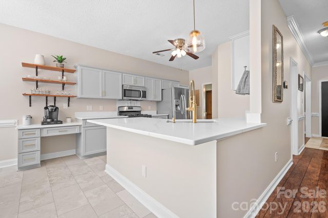 9145 Babbitt Way, Charlotte, NC 28216