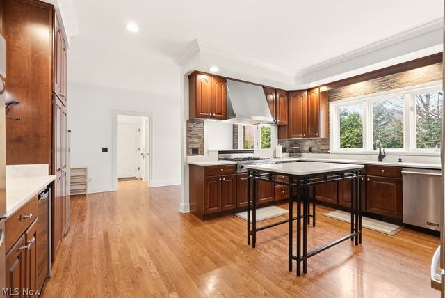 309 High Bluff, Aurora, OH 44202