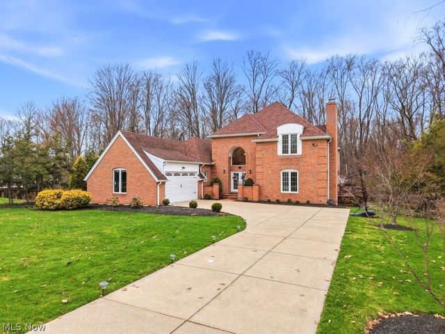 309 High Bluff, Aurora, OH 44202