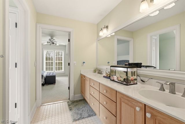 309 High Bluff, Aurora, OH 44202